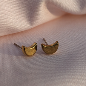 Minimal Ear Studs (MOON)